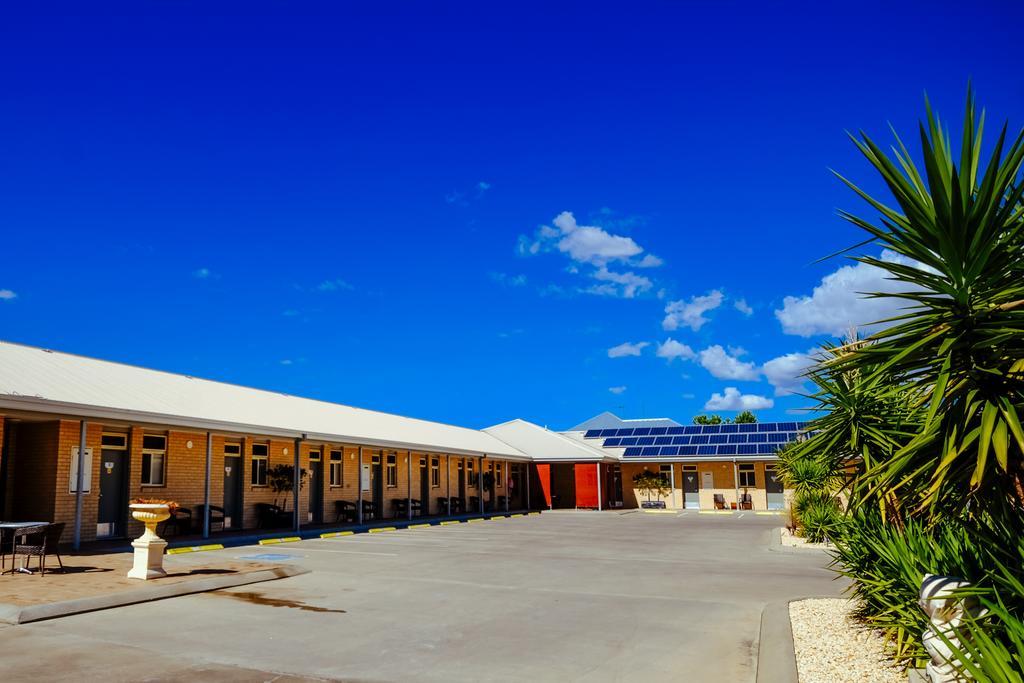 Club Motor Inn Narrabri Exterior photo